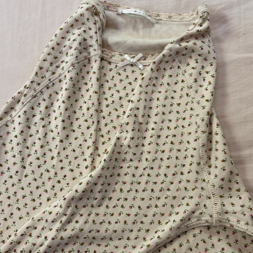 Floral Print Long Sleeve Top - Picture 14 of 17